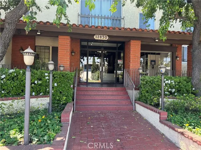 12830 Burbank, Valley Village, CA 91607 - #2