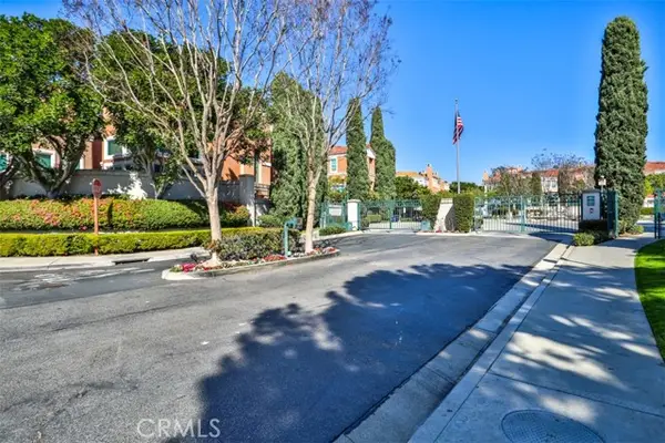 5 Arese Aisle, Irvine, CA 92606