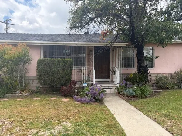 12600 Vanowen, North Hollywood, CA 91605