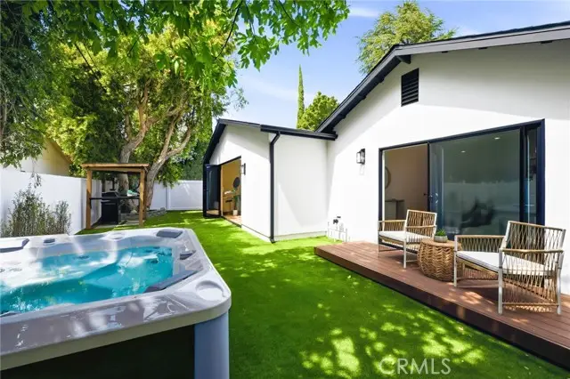 17420 Collins Street, Encino, CA 91316 - #3