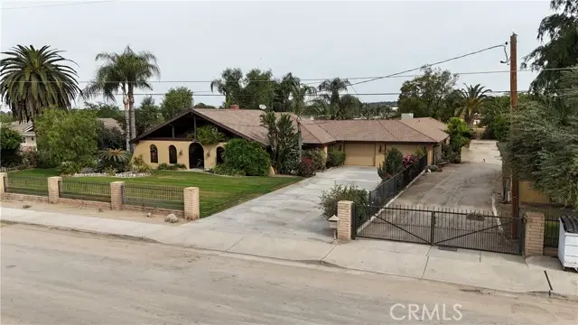 6016 Texas, Bakersfield, CA 93307 - #2