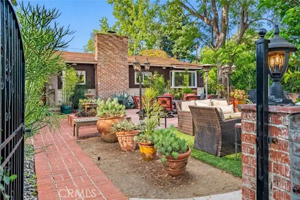 13405 Tiara Street, Van Nuys, CA 91401