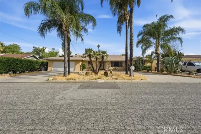 2004 Campus, Hemet, CA 92544 - #2