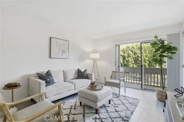 18620 Hatteras  #276, Tarzana, CA 91356 - #3