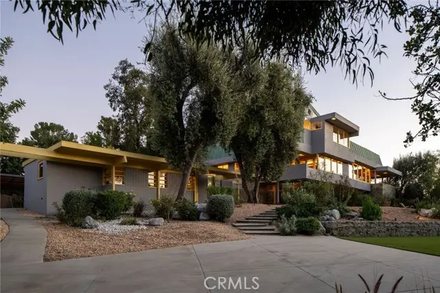 19950 Collier Street, Woodland Hills, CA 91364 - #1