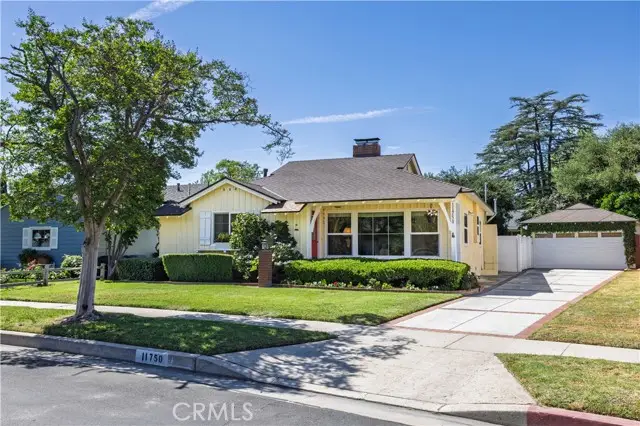 11750 Hatteras St, Valley Village, CA 91607 - #1