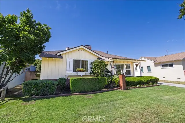 11750 Hatteras St, Valley Village, CA 91607 - #3