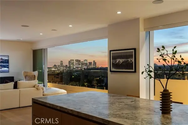 838 Doheny Drive  #PH B, West Hollywood, CA 90069