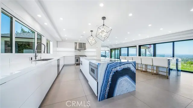 1001 Via Alta, Burbank, CA 91501 - #2