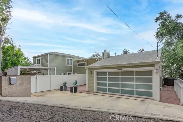 20925 Almazan Road, Woodland Hills, CA 91364