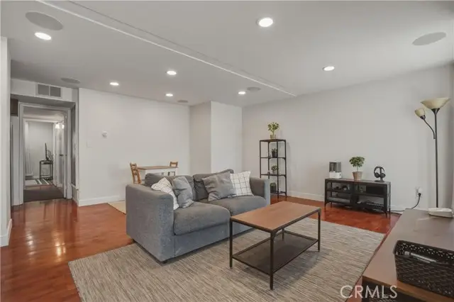 6151 Reseda Boulevard  #13, Tarzana, CA 91335 - #1