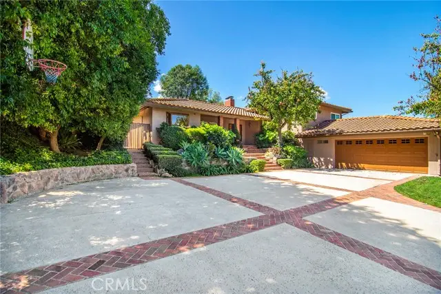 22548 Waterbury Street, Woodland Hills, CA 91364 - #3