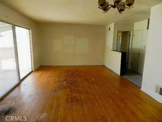9610 Natick, North Hills, CA 91343 - #2
