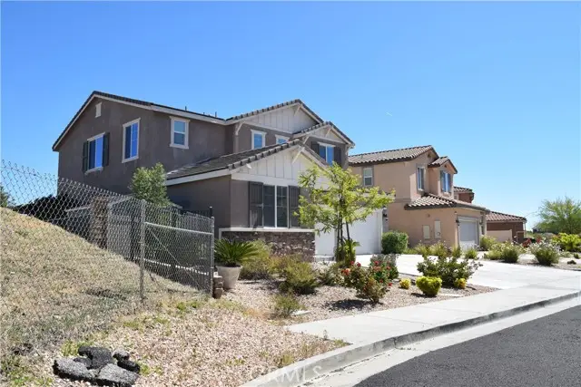 2901 Bracken Way, Palmdale, CA 93551 - #2