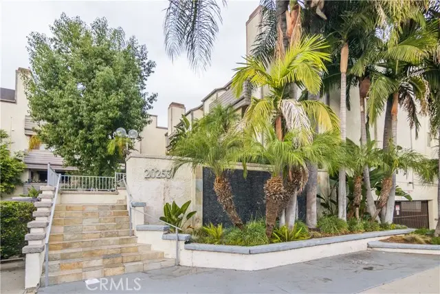 20253 Keswick Street  #318, Winnetka, CA 91306 - #3