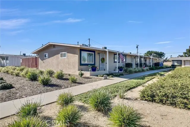 27051 Sun City, Sun City, CA 92586 - #3