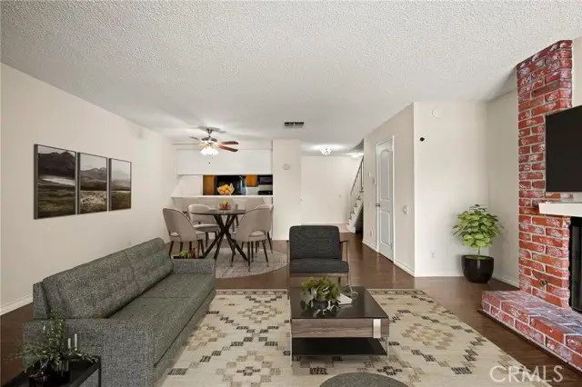 21219 Roscoe Boulevard  #211, Canoga Park, CA 91304 - #2