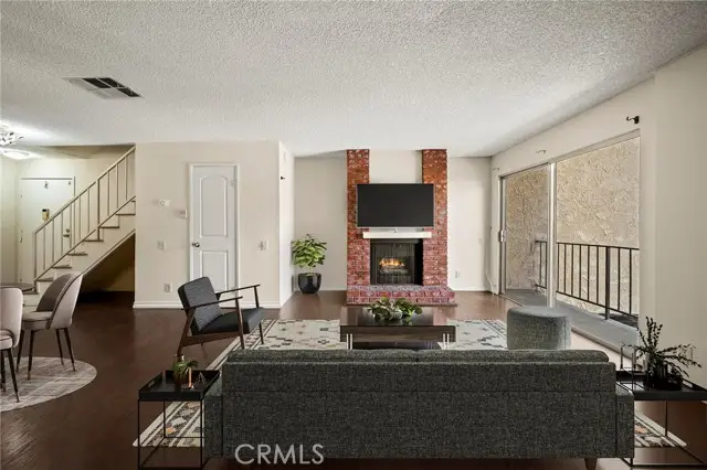 21219 Roscoe Boulevard  #211, Canoga Park, CA 91304 - #3