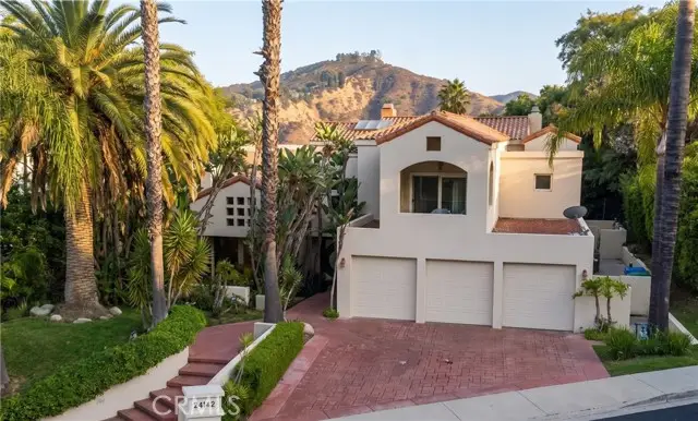 24142 Park Riviera, Calabasas, CA 91302 - #1