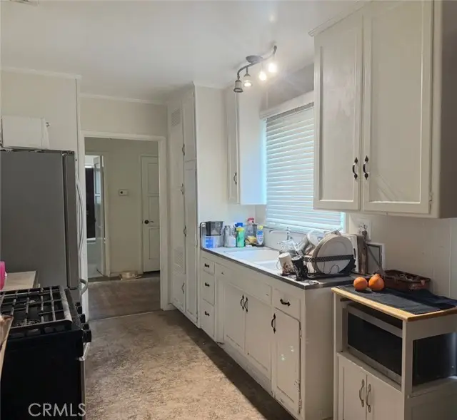 7323 Amestoy Avenue, Van Nuys, CA 91406 - #2