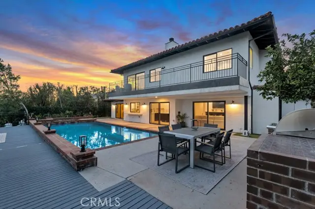 5952 Woodland View Drive, Woodland Hills, CA 91367 - #3