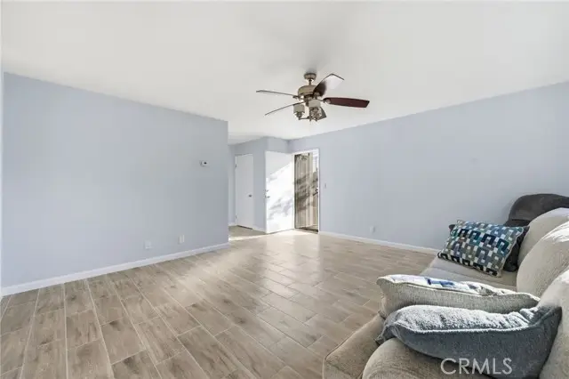 13091 Hubbard Street  #5, Sylmar, CA 91342 - #2