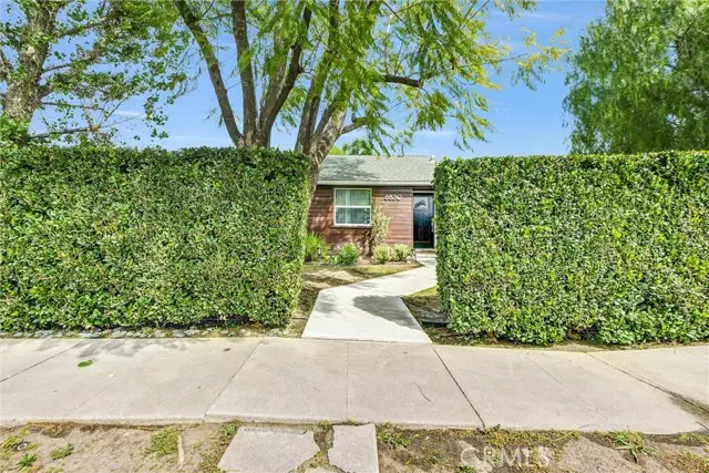 6830 Bothwell, Reseda, CA 91335 - #2