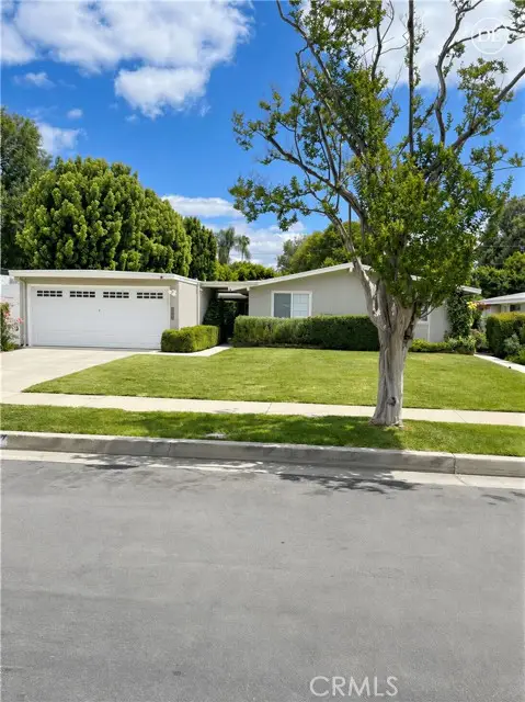 6750 Limerick Avenue, Winnetka, CA 91306