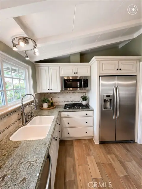 6750 Limerick Avenue, Winnetka, CA 91306 - #3