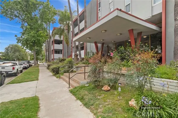 4915 Tyrone Avenue  #136, Sherman Oaks, CA 91423