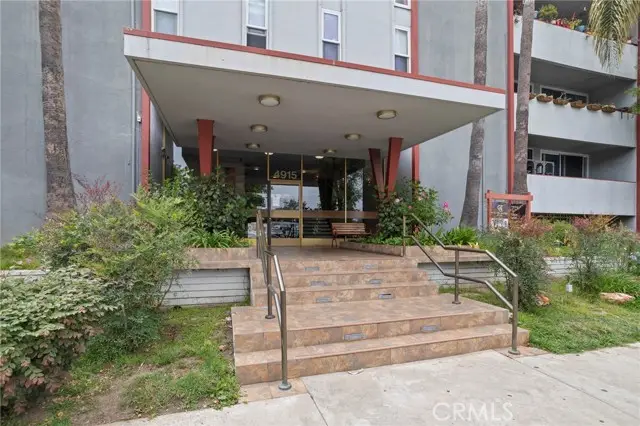 4915 Tyrone Avenue  #136, Sherman Oaks, CA 91423 - #3