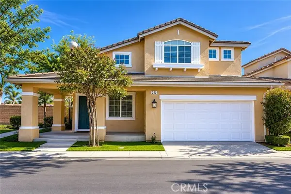 292 Edgemire Lane, Simi Valley, CA 93065