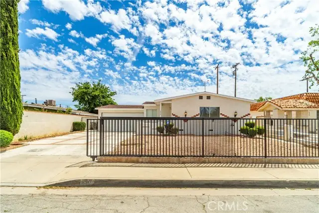 802 Avenue Q4, Palmdale, CA 93550 - #3