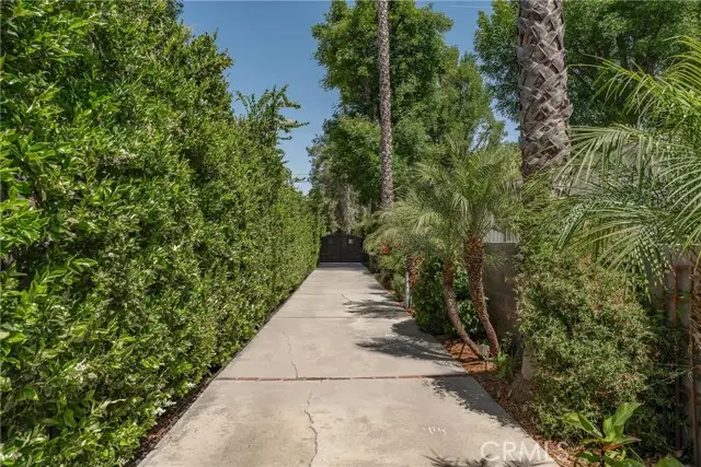 22702 Califa Street, Woodland Hills, CA 91367 - #3