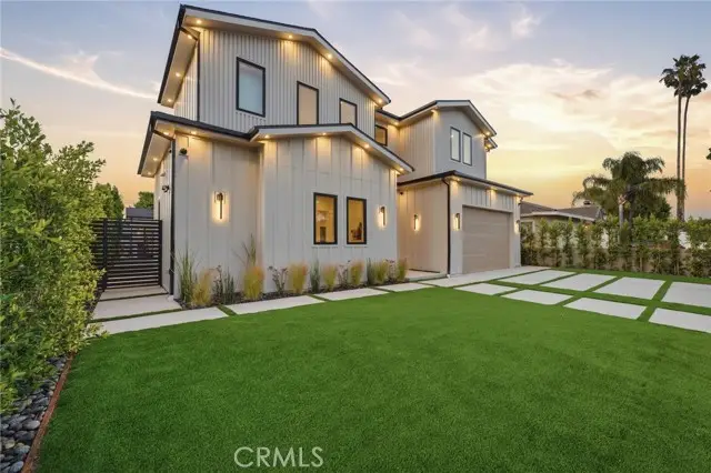 19141 Erwin, Tarzana, CA 91335 - #2
