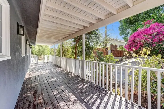 9246 Rowell Ave., Chatsworth, CA 91311 - #1