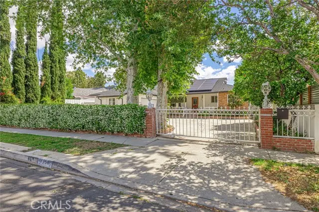 6454 Baird, Reseda, CA 91335 - #2