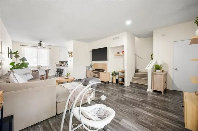 13901 Olive View Lane  #42, Sylmar, CA 91342 - #3