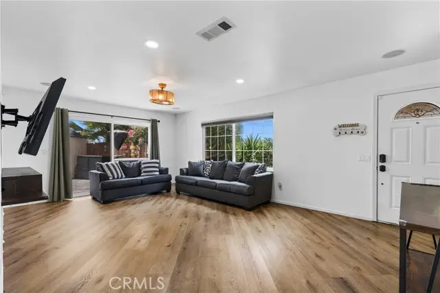 18846 Vicci Street, Canyon Country, CA 91351 - #2