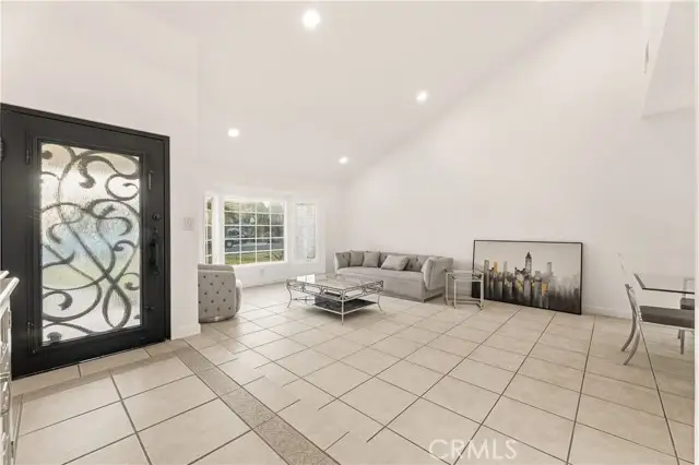 7620 Rudnick Avenue, Canoga Park, CA 91304 - #3