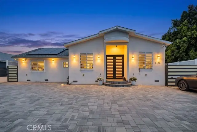 7108 Colbath, Van Nuys, CA 91405 - #1