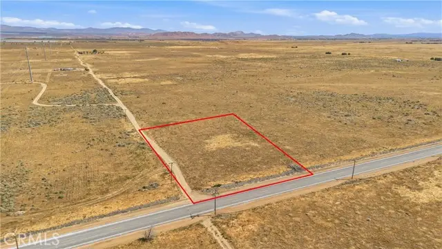 10500 W Ave D, Lancaster, CA 93536 - #1