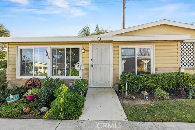 19120 Avenue Of The Oaks  #A, Newhall, CA 91321 - #3