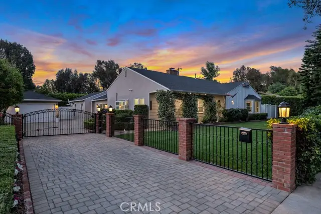 21219 De La Osa, Woodland Hills, CA 91364 - #1