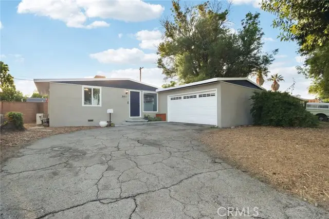 8411 Mammoth Avenue, Panorama City, CA 91402 - #1