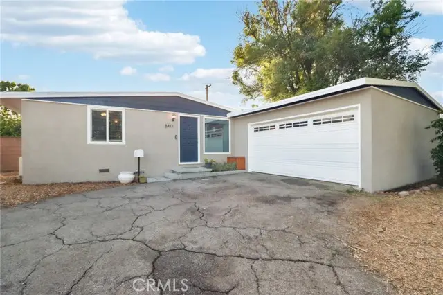 8411 Mammoth Avenue, Panorama City, CA 91402 - #2