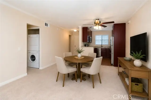 5540 Owensmouth Avenue  #205, Woodland Hills, CA 91367 - #3