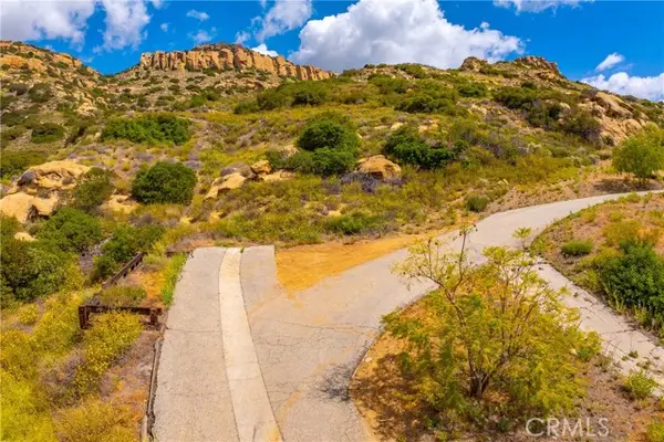 200 AMIGO Road, Chatsworth, CA 91311