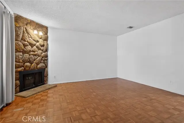 216 Tujunga  #A, Burbank, CA 91502 - #3