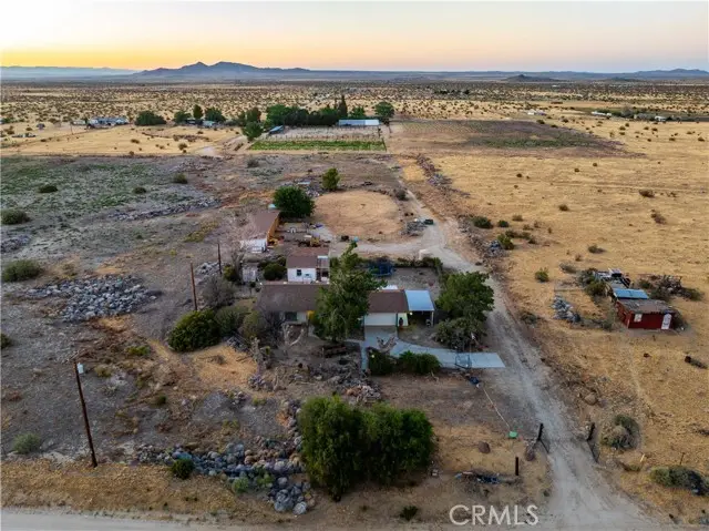 20539 Avenue R, Palmdale, CA 93591 - #3